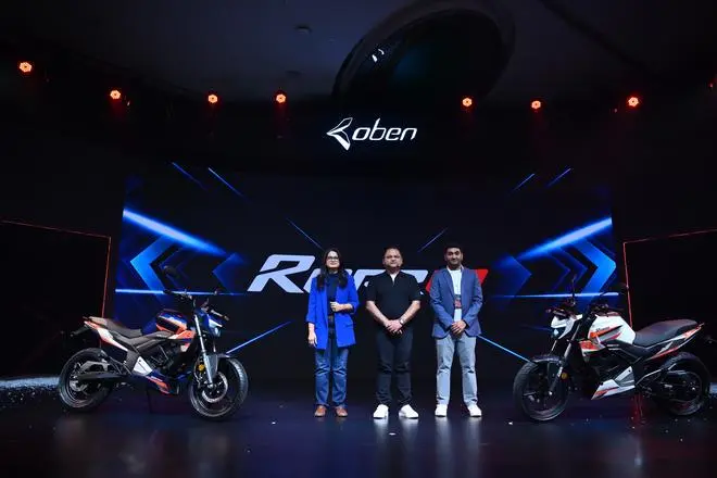 L to R: Madhumita Agrawal, Founder & CEO at Oben Electric, Dinkar Agrawal, Founder & COO at Oben Electric, and Sagar Thakkar, Co-Founder & CPO at Oben Electric at Rorr EVO Launch